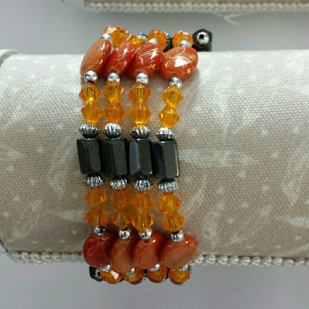 ⬇️$30 NWOT Hematite Magnetic Bracelet / Necklace